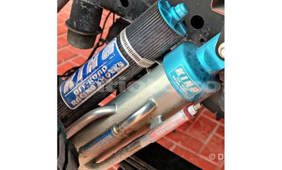 Acheter Import Voiture Ford Club Wagon Rouge à Import - Dubai, Artibonite Acheter Import Voiture Ford Club Wagon Rouge à Import - Dubai, Artibonite