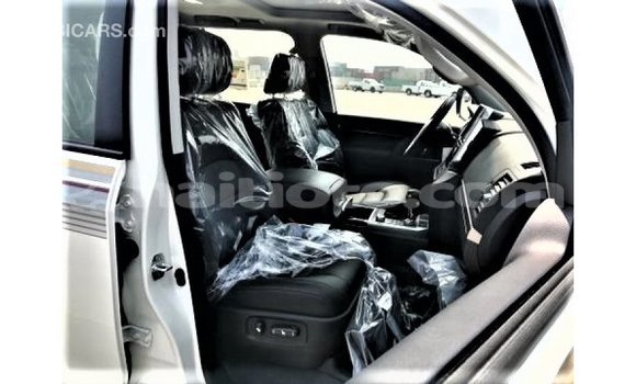 Buy Import Toyota Land Cruiser White Car in Import - Dubai in Artibonite Buy Import Toyota Land Cruiser White Car in Import - Dubai in Artibonite