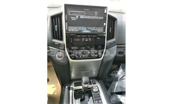 Buy Import Toyota Land Cruiser White Car in Import - Dubai in Artibonite Buy Import Toyota Land Cruiser White Car in Import - Dubai in Artibonite