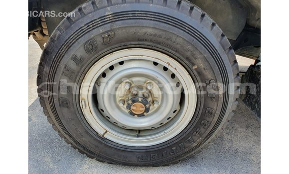 Acheter Import Voiture Toyota Land Cruiser Blanc à Import - Dubai, Artibonite Acheter Import Voiture Toyota Land Cruiser Blanc à Import - Dubai, Artibonite