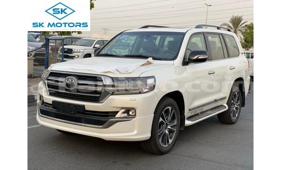 Acheter Import Voiture Toyota Land Cruiser Blanc à Import - Dubai, Artibonite Acheter Import Voiture Toyota Land Cruiser Blanc à Import - Dubai, Artibonite