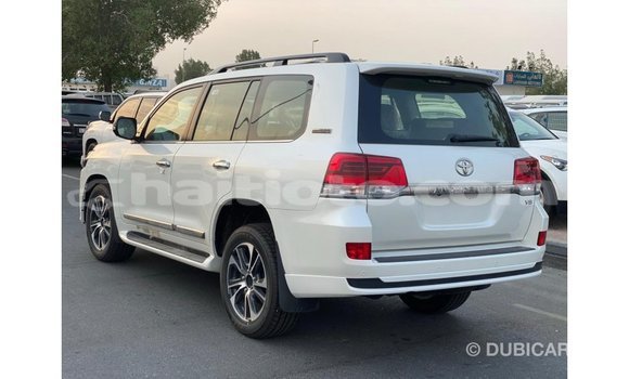 Acheter Import Voiture Toyota Land Cruiser Blanc à Import - Dubai, Artibonite Acheter Import Voiture Toyota Land Cruiser Blanc à Import - Dubai, Artibonite