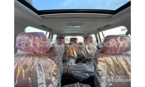 Acheter Import Voiture Toyota Land Cruiser Blanc à Import - Dubai, Artibonite Acheter Import Voiture Toyota Land Cruiser Blanc à Import - Dubai, Artibonite