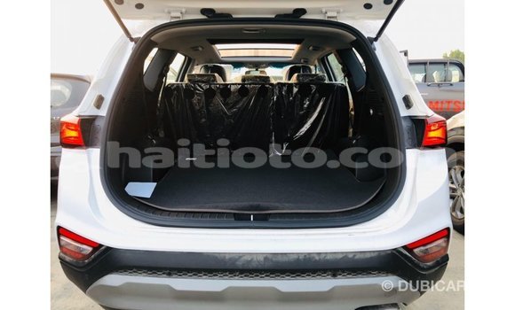 Buy Import Hyundai Santa Fe White Car in Import - Dubai in Artibonite Buy Import Hyundai Santa Fe White Car in Import - Dubai in Artibonite