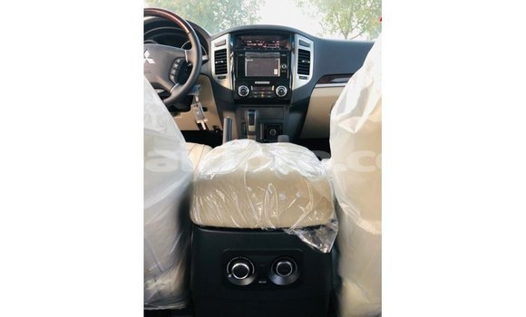 Buy Import Mitsubishi Pajero White Car in Import - Dubai in Artibonite Buy Import Mitsubishi Pajero White Car in Import - Dubai in Artibonite