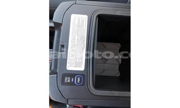 Acheter Import Voiture Toyota Prado Noir à Import - Dubai, Artibonite Acheter Import Voiture Toyota Prado Noir à Import - Dubai, Artibonite