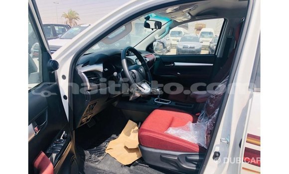 Buy Import Toyota Hilux White Car in Import - Dubai in Artibonite Buy Import Toyota Hilux White Car in Import - Dubai in Artibonite