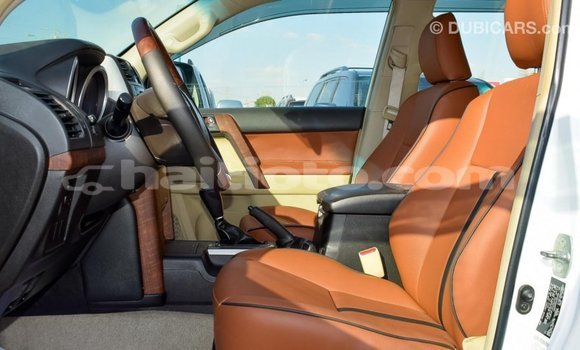 Acheter Import Voiture Toyota Prado Blanc à Import - Dubai, Artibonite Acheter Import Voiture Toyota Prado Blanc à Import - Dubai, Artibonite