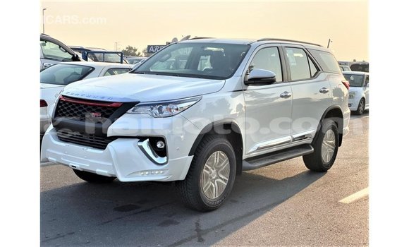 Buy Import Toyota Fortuner White Car in Import - Dubai in Artibonite Buy Import Toyota Fortuner White Car in Import - Dubai in Artibonite
