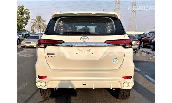Buy Import Toyota Fortuner White Car in Import - Dubai in Artibonite Buy Import Toyota Fortuner White Car in Import - Dubai in Artibonite