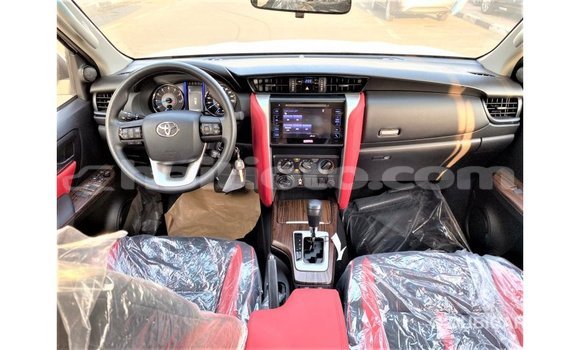 Buy Import Toyota Fortuner White Car in Import - Dubai in Artibonite Buy Import Toyota Fortuner White Car in Import - Dubai in Artibonite