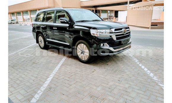 Acheter Import Voiture Toyota Land Cruiser Noir à Import - Dubai, Artibonite Acheter Import Voiture Toyota Land Cruiser Noir à Import - Dubai, Artibonite