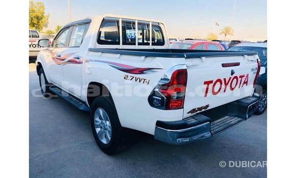 Acheter Import Voiture Toyota Hilux Blanc à Import - Dubai, Artibonite Acheter Import Voiture Toyota Hilux Blanc à Import - Dubai, Artibonite