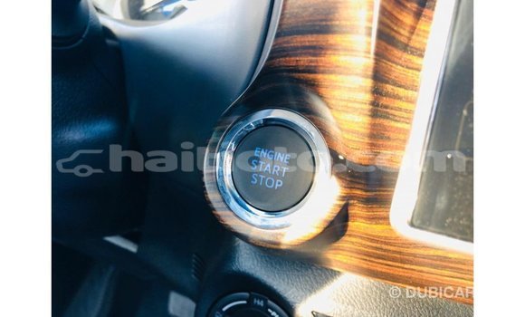 Acheter Import Voiture Toyota Hilux Blanc à Import - Dubai, Artibonite Acheter Import Voiture Toyota Hilux Blanc à Import - Dubai, Artibonite