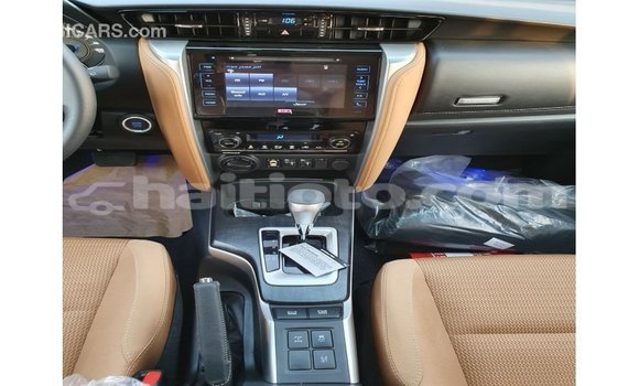 Acheter Import Voiture Toyota Fortuner Autre à Import - Dubai, Artibonite Acheter Import Voiture Toyota Fortuner Autre à Import - Dubai, Artibonite