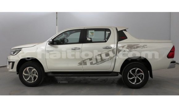 Acheter Import Voiture Toyota Hilux Blanc à Import - Dubai, Artibonite Acheter Import Voiture Toyota Hilux Blanc à Import - Dubai, Artibonite