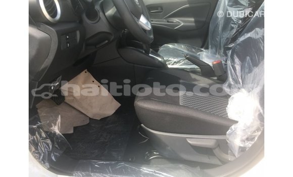 Acheter Import Voiture Nissan Sunny Blanc à Import - Dubai, Artibonite Acheter Import Voiture Nissan Sunny Blanc à Import - Dubai, Artibonite