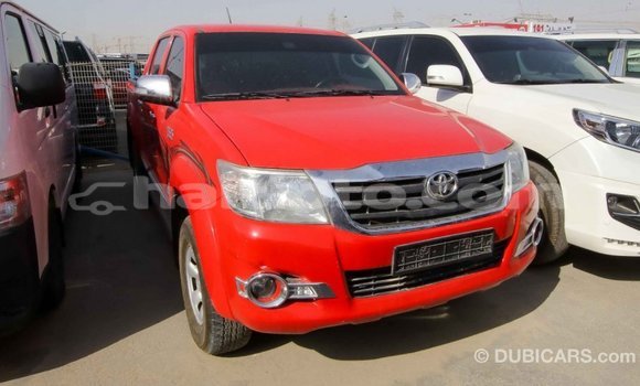 Acheter Import Voiture Toyota Hilux Rouge à Import - Dubai, Artibonite Acheter Import Voiture Toyota Hilux Rouge à Import - Dubai, Artibonite