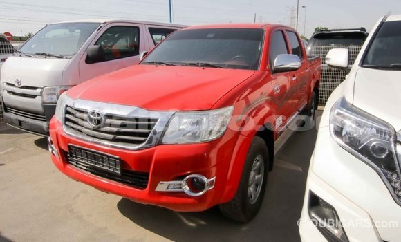 Acheter Import Voiture Toyota Hilux Rouge à Import - Dubai, Artibonite Acheter Import Voiture Toyota Hilux Rouge à Import - Dubai, Artibonite