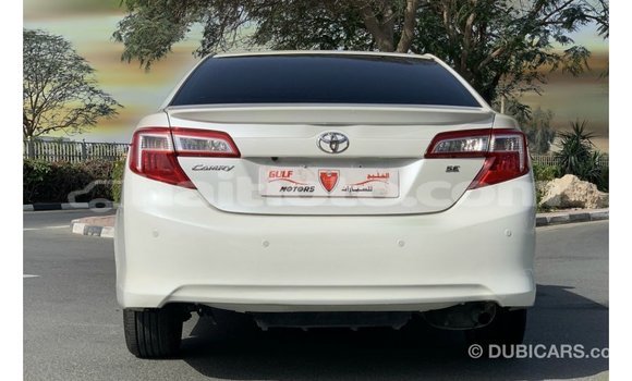 Acheter Import Voiture Toyota Camry Blanc à Import - Dubai, Artibonite Acheter Import Voiture Toyota Camry Blanc à Import - Dubai, Artibonite