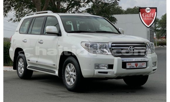 Acheter Import Voiture Toyota Land Cruiser Blanc à Import - Dubai, Artibonite