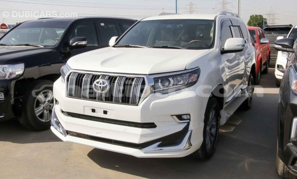 Acheter Import Voiture Toyota Prado Blanc à Import - Dubai, Artibonite Acheter Import Voiture Toyota Prado Blanc à Import - Dubai, Artibonite