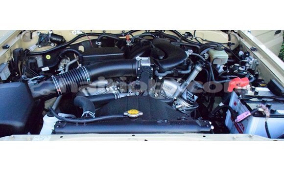 Acheter Import Voiture Toyota Land Cruiser Beige à Import - Dubai, Artibonite Acheter Import Voiture Toyota Land Cruiser Beige à Import - Dubai, Artibonite