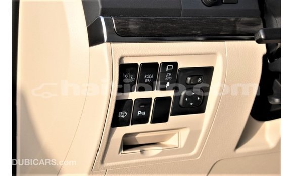 Acheter Import Voiture Toyota Land Cruiser Noir à Import - Dubai, Artibonite Acheter Import Voiture Toyota Land Cruiser Noir à Import - Dubai, Artibonite