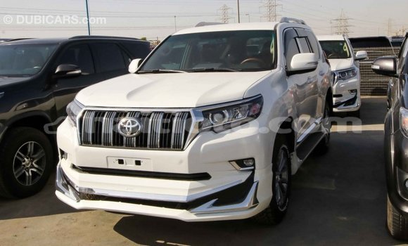 Acheter Import Voiture Toyota Prado Blanc à Import - Dubai, Artibonite Acheter Import Voiture Toyota Prado Blanc à Import - Dubai, Artibonite