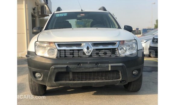 Acheter Import Voiture Renault Duster Blanc à Import - Dubai, Artibonite Acheter Import Voiture Renault Duster Blanc à Import - Dubai, Artibonite