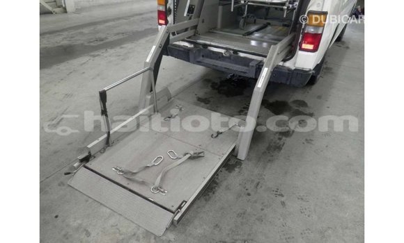 Acheter Import Voiture Nissan Caravan Blanc à Import - Dubai, Artibonite Acheter Import Voiture Nissan Caravan Blanc à Import - Dubai, Artibonite