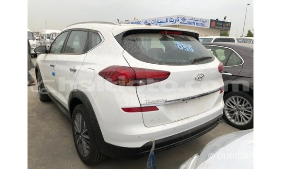 Acheter Import Voiture Hyundai Tucson Blanc à Import - Dubai, Artibonite Acheter Import Voiture Hyundai Tucson Blanc à Import - Dubai, Artibonite