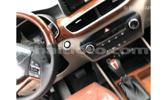 Acheter Import Voiture Hyundai Tucson Blanc à Import - Dubai, Artibonite Acheter Import Voiture Hyundai Tucson Blanc à Import - Dubai, Artibonite