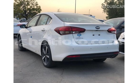 Acheter Import Voiture Kia Cerato Blanc à Import - Dubai, Artibonite Acheter Import Voiture Kia Cerato Blanc à Import - Dubai, Artibonite