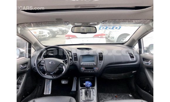 Acheter Import Voiture Kia Cerato Blanc à Import - Dubai, Artibonite Acheter Import Voiture Kia Cerato Blanc à Import - Dubai, Artibonite