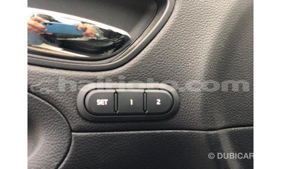 Acheter Import Voiture Kia Cerato Blanc à Import - Dubai, Artibonite Acheter Import Voiture Kia Cerato Blanc à Import - Dubai, Artibonite