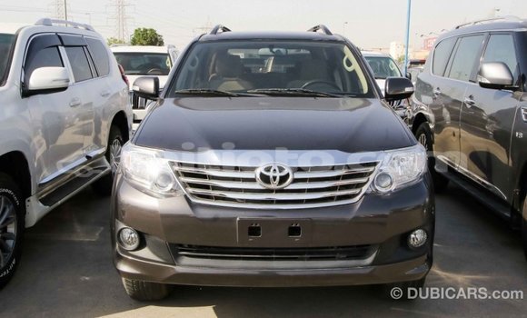Acheter Import Voiture Toyota Fortuner Autre à Import - Dubai, Artibonite Acheter Import Voiture Toyota Fortuner Autre à Import - Dubai, Artibonite