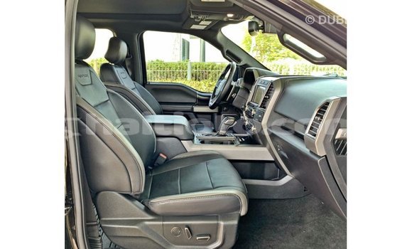 Acheter Import Voiture Ford Club Wagon Noir à Import - Dubai, Artibonite Acheter Import Voiture Ford Club Wagon Noir à Import - Dubai, Artibonite