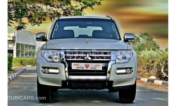 Acheter Import Voiture Mitsubishi Pajero Blanc à Import - Dubai, Artibonite Acheter Import Voiture Mitsubishi Pajero Blanc à Import - Dubai, Artibonite