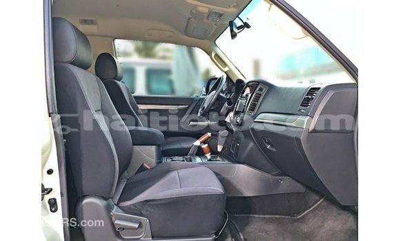 Acheter Import Voiture Mitsubishi Pajero Blanc à Import - Dubai, Artibonite Acheter Import Voiture Mitsubishi Pajero Blanc à Import - Dubai, Artibonite