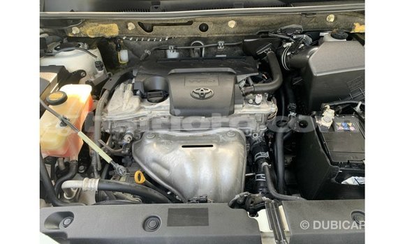 Acheter Import Voiture Toyota 4Runner Blanc à Import - Dubai, Artibonite Acheter Import Voiture Toyota 4Runner Blanc à Import - Dubai, Artibonite