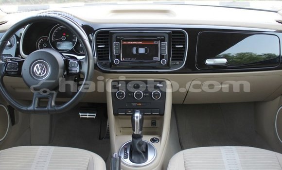 Acheter Import Voiture Volkswagen Beetle Bleu à Import - Dubai, Artibonite Acheter Import Voiture Volkswagen Beetle Bleu à Import - Dubai, Artibonite