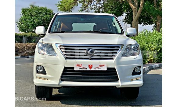 Acheter Import Voiture Lexus LX Blanc à Import - Dubai, Artibonite Acheter Import Voiture Lexus LX Blanc à Import - Dubai, Artibonite