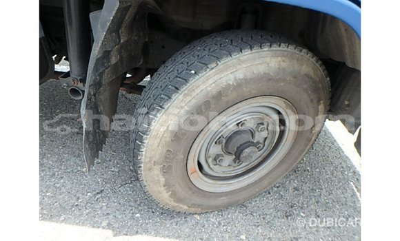 Acheter Import Voiture Toyota 4Runner Bleu à Import - Dubai, Artibonite Acheter Import Voiture Toyota 4Runner Bleu à Import - Dubai, Artibonite