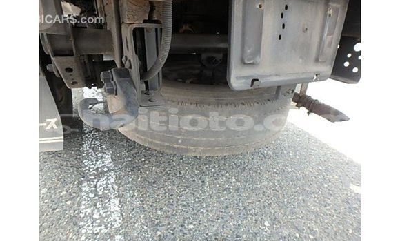 Acheter Import Voiture Toyota 4Runner Bleu à Import - Dubai, Artibonite Acheter Import Voiture Toyota 4Runner Bleu à Import - Dubai, Artibonite