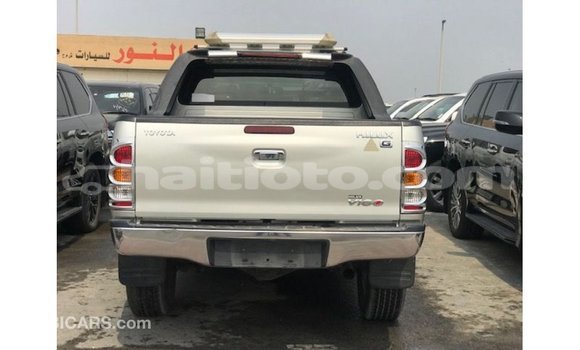 Acheter Import Voiture Toyota Hilux Autre à Import - Dubai, Artibonite Acheter Import Voiture Toyota Hilux Autre à Import - Dubai, Artibonite