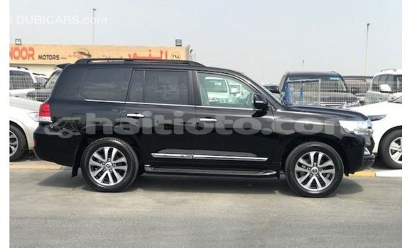 Acheter Import Voiture Toyota Land Cruiser Noir à Import - Dubai, Artibonite Acheter Import Voiture Toyota Land Cruiser Noir à Import - Dubai, Artibonite