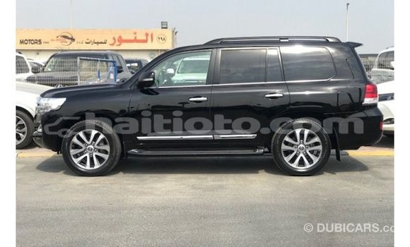 Acheter Import Voiture Toyota Land Cruiser Noir à Import - Dubai, Artibonite Acheter Import Voiture Toyota Land Cruiser Noir à Import - Dubai, Artibonite
