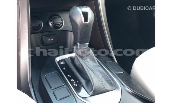 Acheter Import Voiture Hyundai Santa Fe Rouge à Import - Dubai, Artibonite Acheter Import Voiture Hyundai Santa Fe Rouge à Import - Dubai, Artibonite