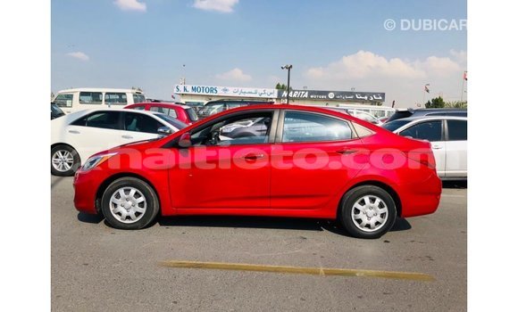 Acheter Import Voiture Hyundai Accent Rouge à Import - Dubai, Artibonite Acheter Import Voiture Hyundai Accent Rouge à Import - Dubai, Artibonite